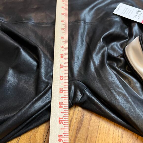 Spanx Faux Leather Leggings Womens 3XL Track Stripe Black White Skinny High Rise - Picture 7 of 8